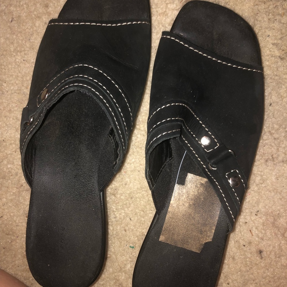 Black sandals